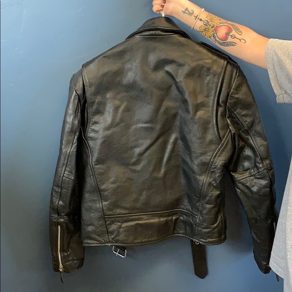 Leather jacket - Picture 2 of 4